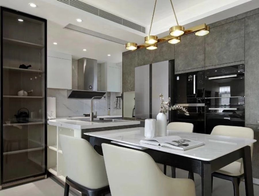 ����Ӣ������װ��Ч��ͼ