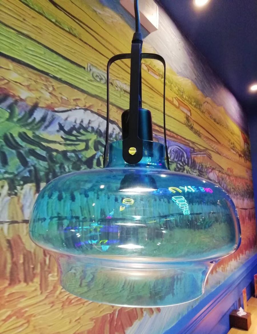 青岛多嘴肉蟹煲装修效果图