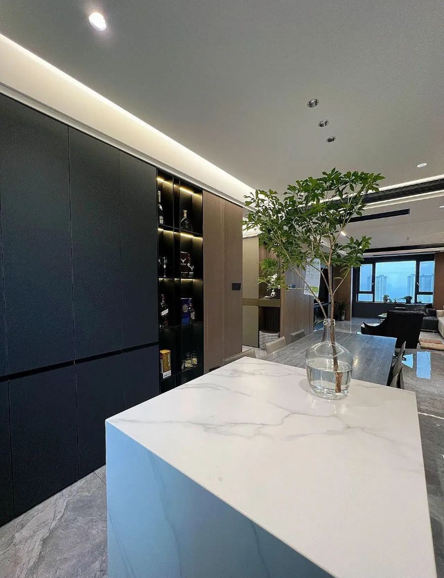 �����ڴ����ó�װ��Ч��ͼ