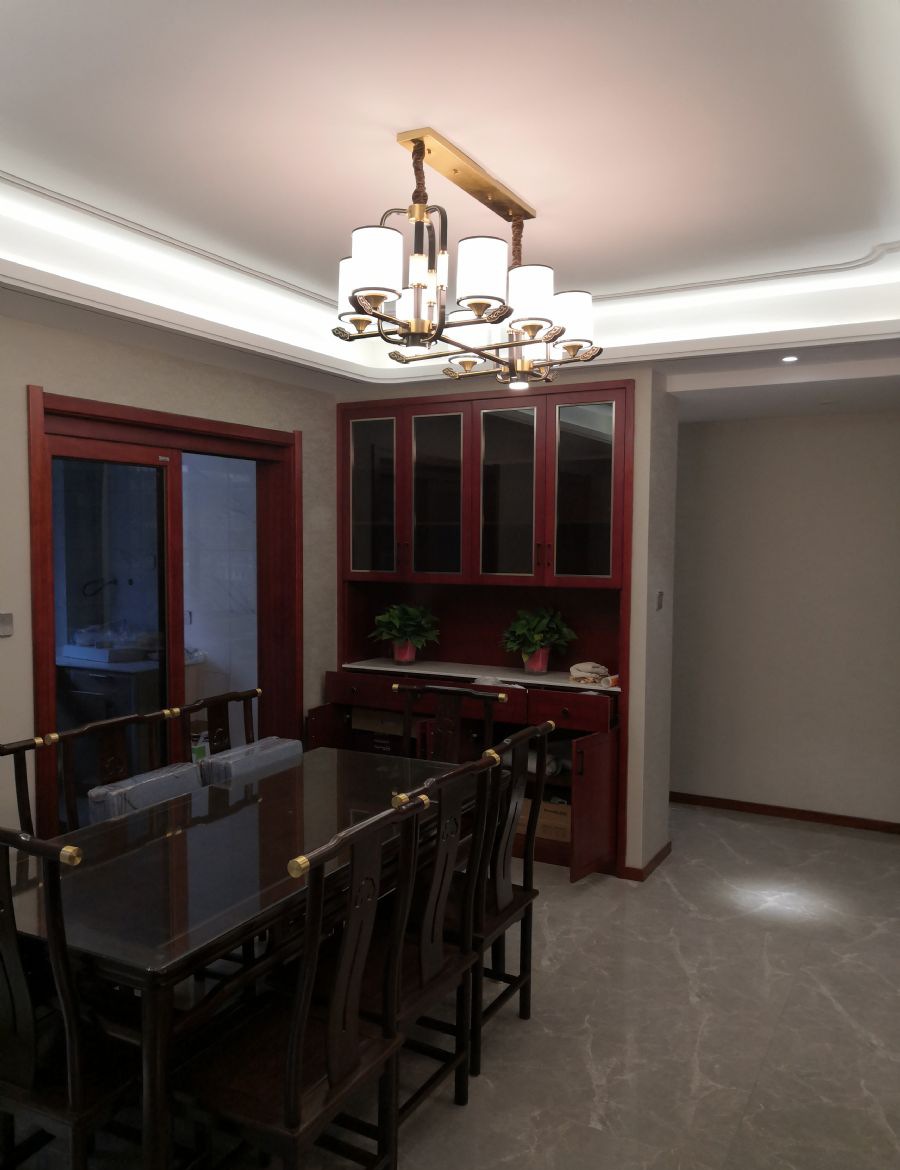 ֣�ݺͲ������װ��Ч��ͼ