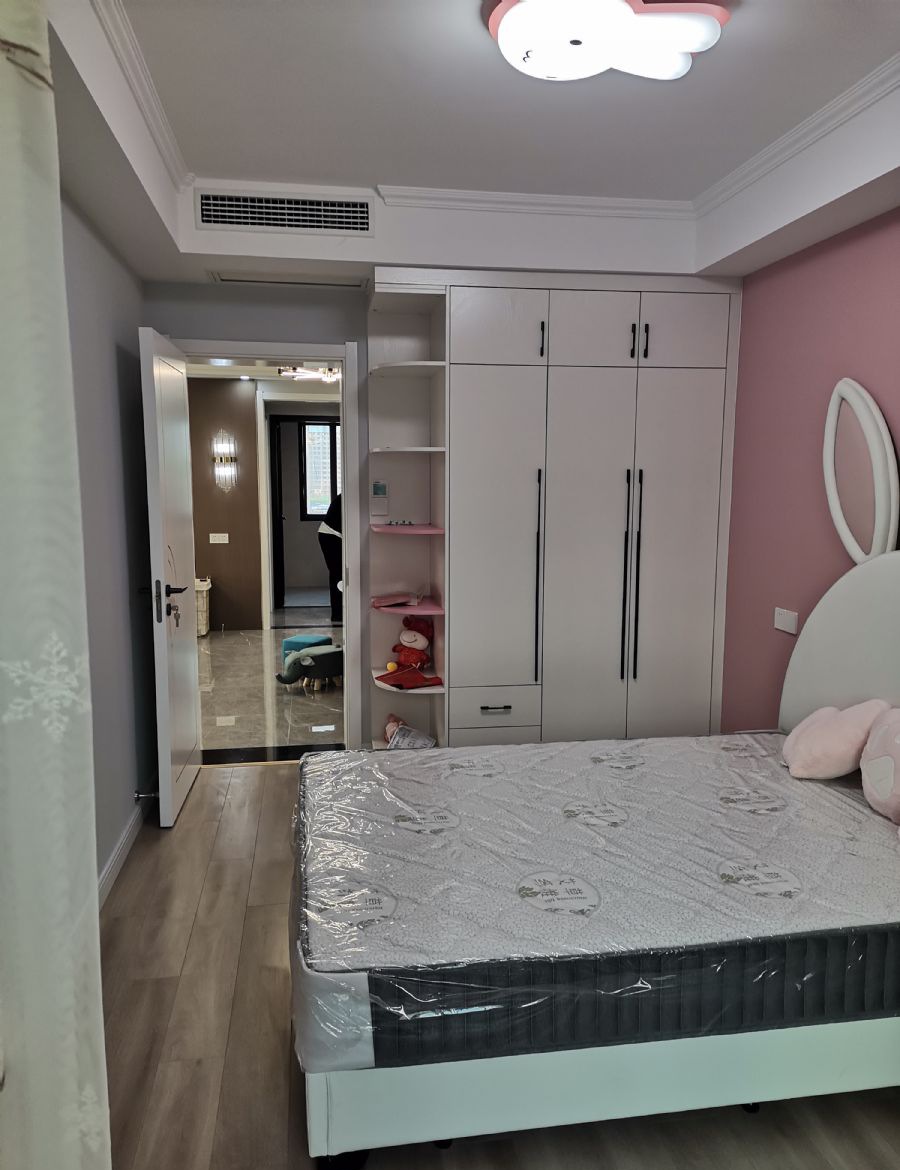 ���Ƹ۽��彭��װ��Ч��ͼ