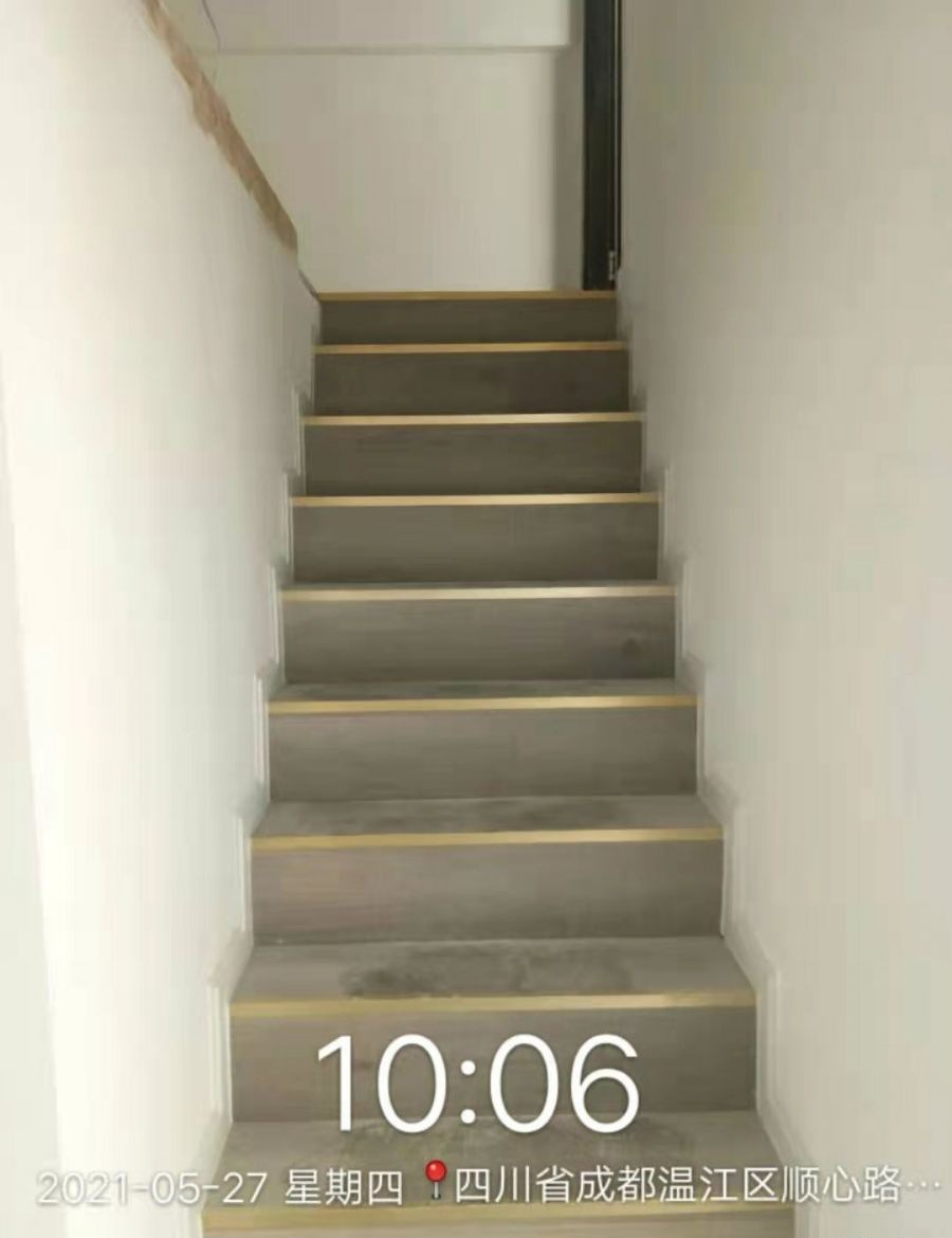 �ɶ��½��ƶ�װ��Ч��ͼ